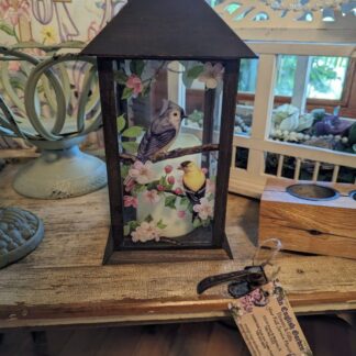 Beautiful Birds Lantern